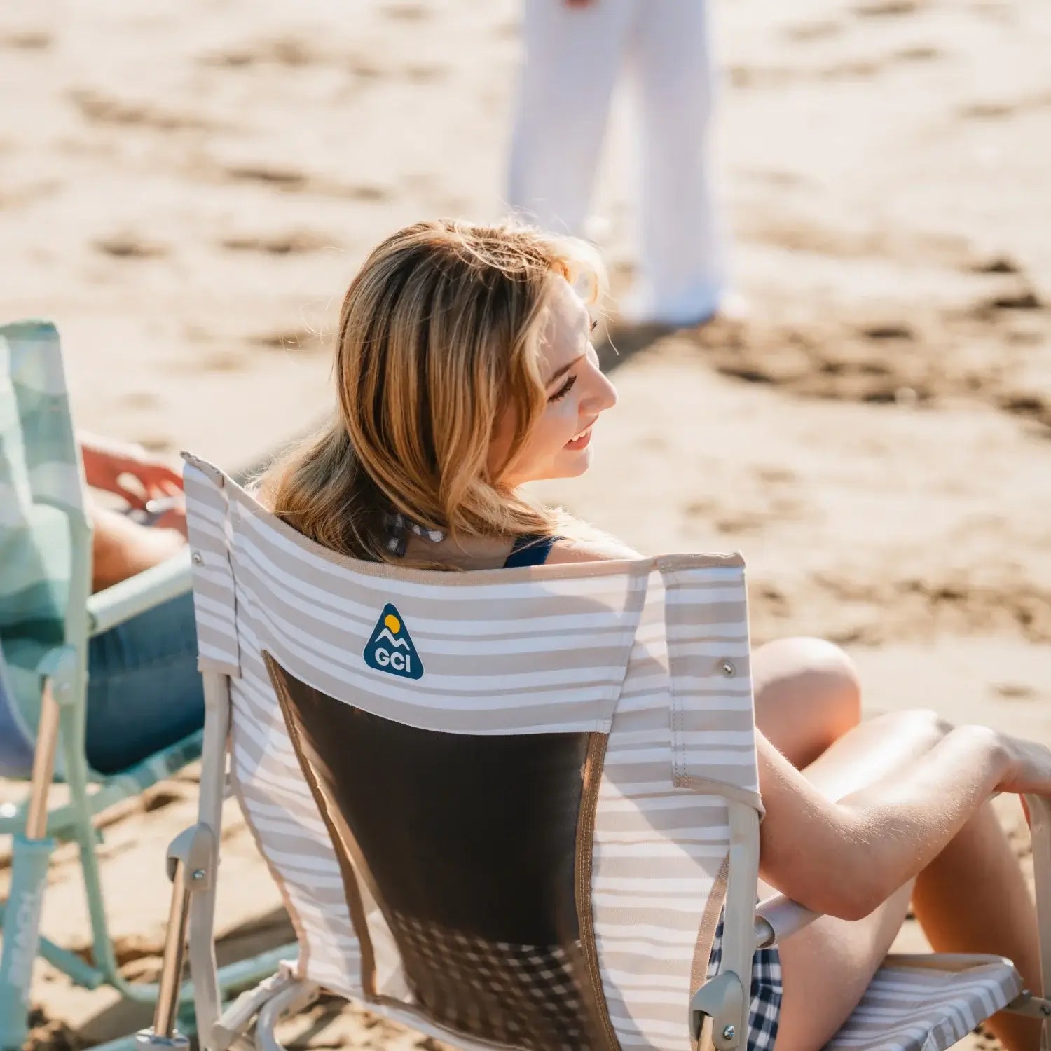 Beach Rocker B2