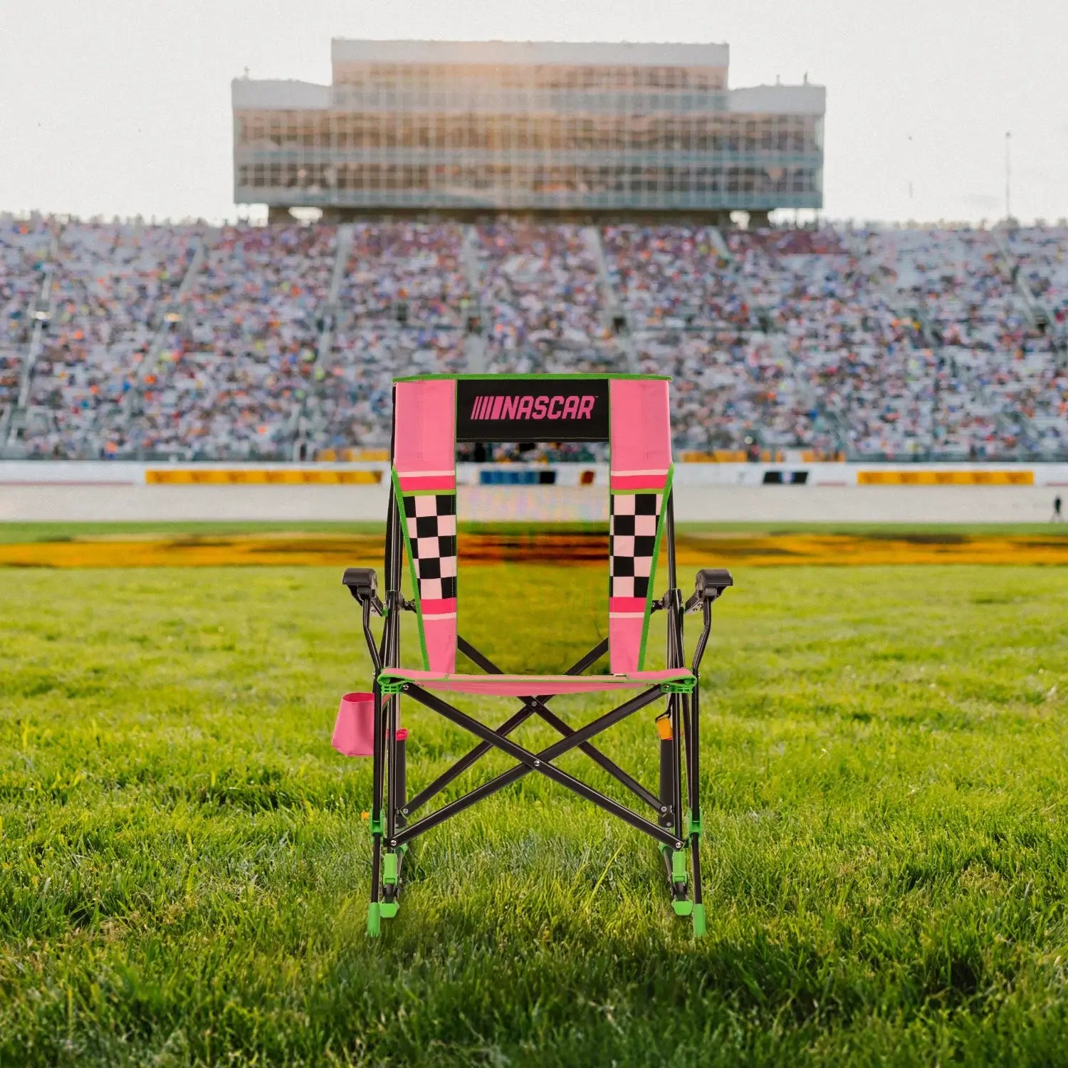 NASCAR RoadTrip Rocker™ - Pink